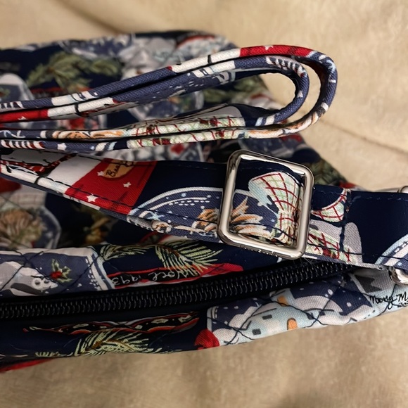 Vera Bradley Triple Zip Hipster NWT - Picture 10 of 11